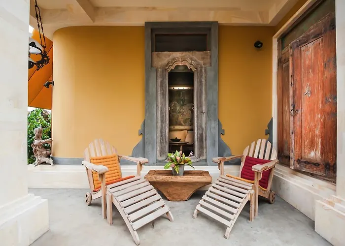 Maruti Lane Villa *