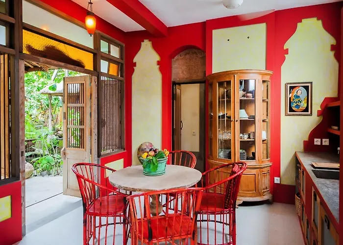 Maruti Lane Villa *