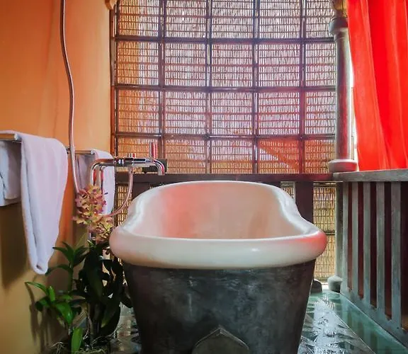 Maruti Lane Villa *