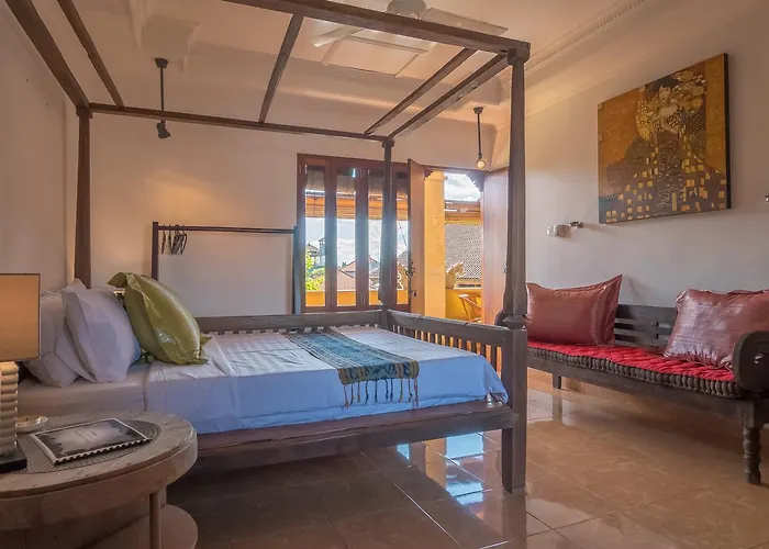 Villa Maruti Lane *